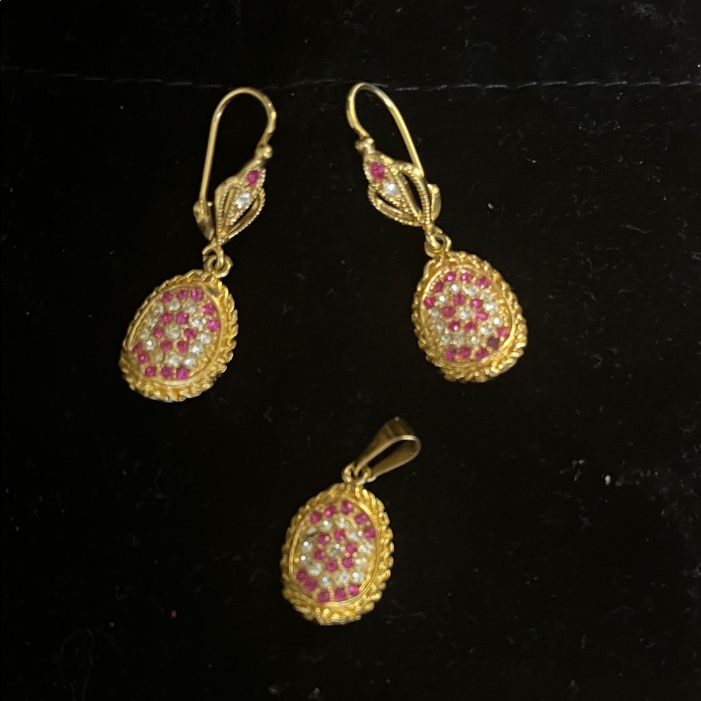 Elegant Gold and Pink Jewelry Set